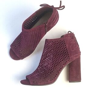 Gianni Bini Klaytinn Burgundy Perf Suede Leather Peep Toe Block Heel Boo…